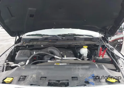 2018 Ram 1500 Big Horn 4X2 5'7 Box z USA, uszkodzony, nr VIN 1C6RR6LTXJS244905